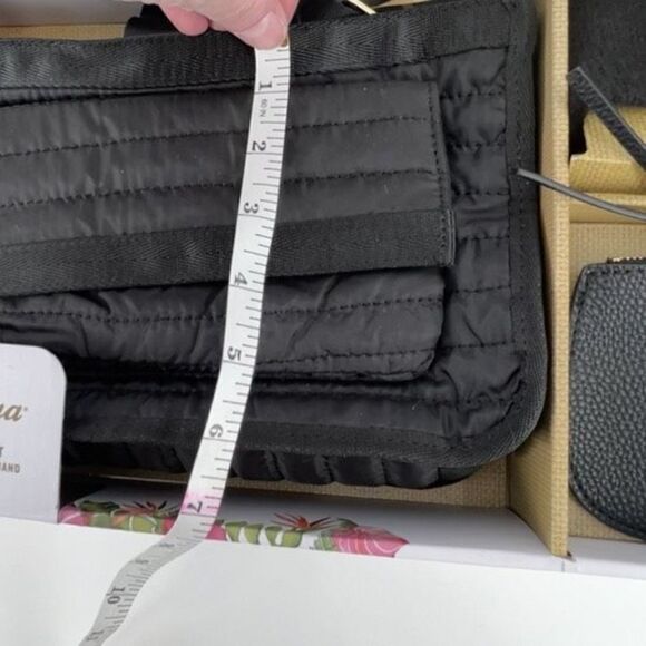 NWT Tommy Bahama Mini-Mighty Quilted Nylon Crossbody Card Wallet & knit headband - Picture 5 of 11